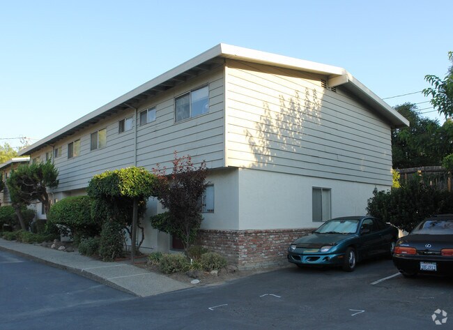 50 Tahoe Court, Walnut Creek, CA 94596 photo 3