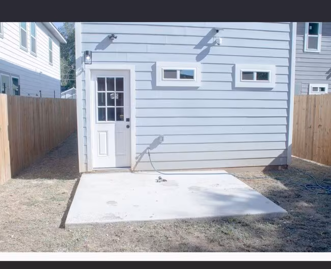 2207 Anderson Street, Dallas, TX 75215 photo 4
