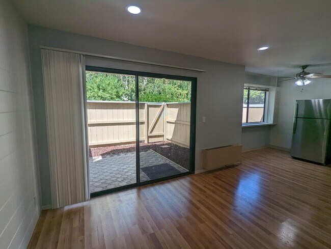 942 Kiely Boulevard, Santa Clara, CA 95051 photo 5