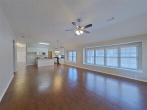 541 Kerry St Crowley, TX 76036 photo 2