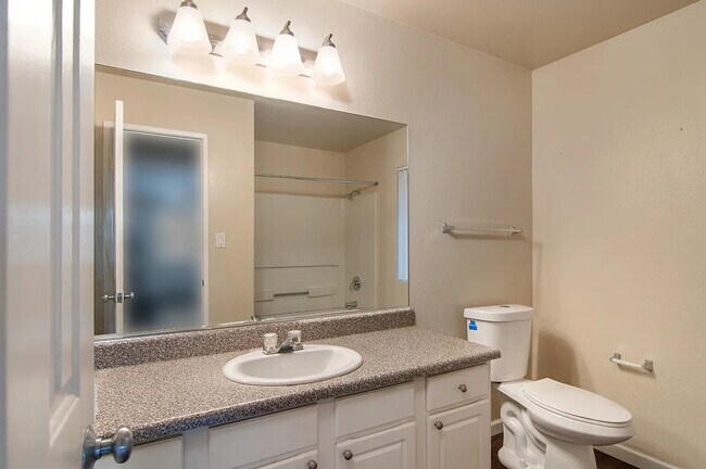 7405 Charmant Dr San Diego, CA 92122 photo 4