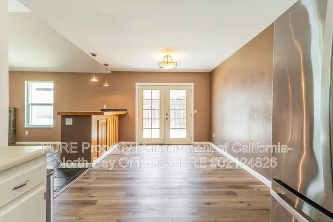 2048 Pinercrest Dr Santa Rosa, CA 95403 photo 5