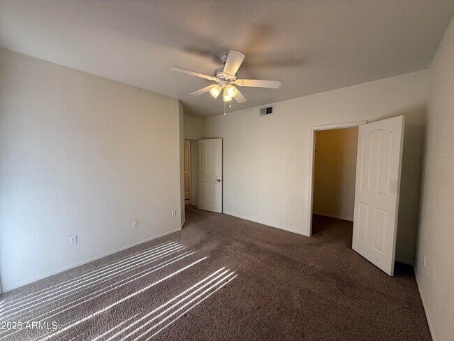 16013 S Desert Foothills Pkwy Phoenix, AZ 85048 photo 2