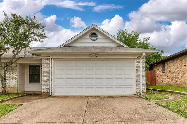 6433 Westridge Dr Watauga, TX 76148 photo 4