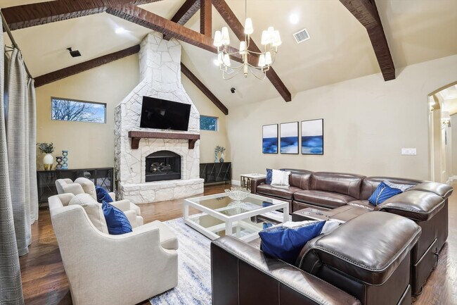 11110 Liberty Grove Rd Rowlett, TX 75089 photo 2