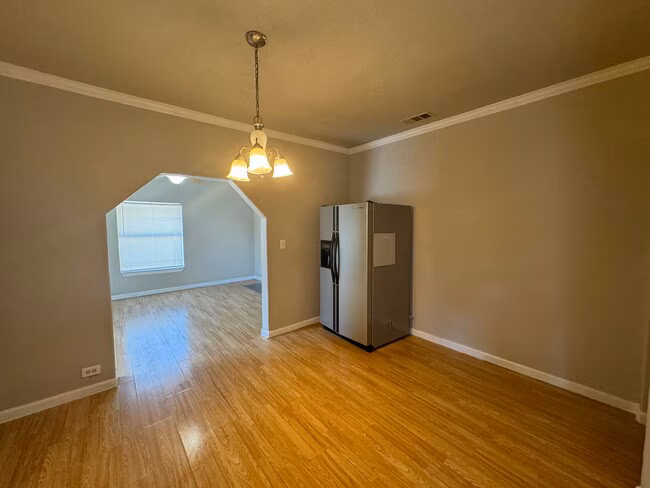 3302-3302 Avenue H Fort Worth, TX 76105 photo 5