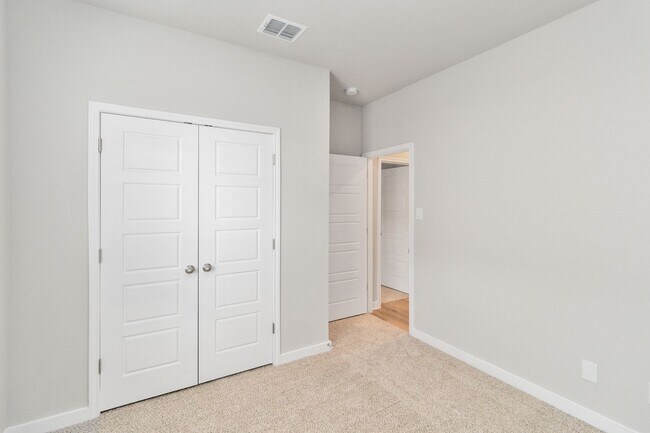391-395 Nespral Dr San Antonio, TX 78253 photo 5