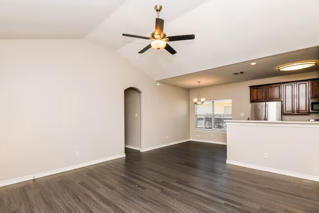 2012 Alanbrooke Dr photo 3