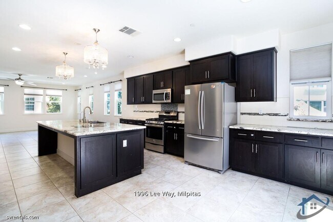 1996 Lee Way Milpitas, CA 95035 photo 4