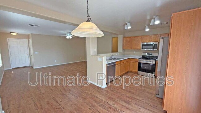 22553 W Mohave St Buckeye, AZ 85326 photo 4