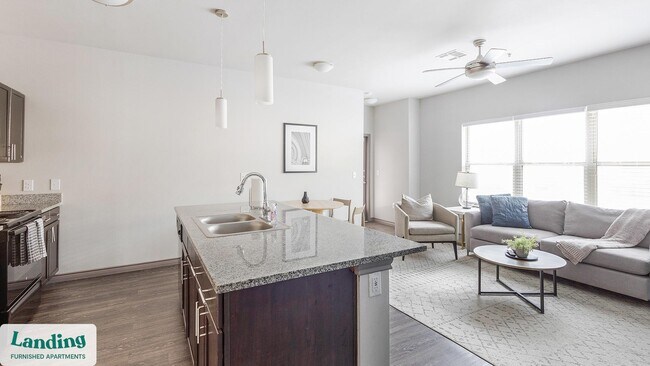 650 S Main St Fort Worth, TX 76104 photo 4