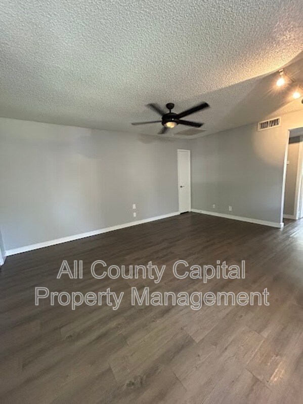 3436 Willowrun Dr Austin, TX 78704 photo 3