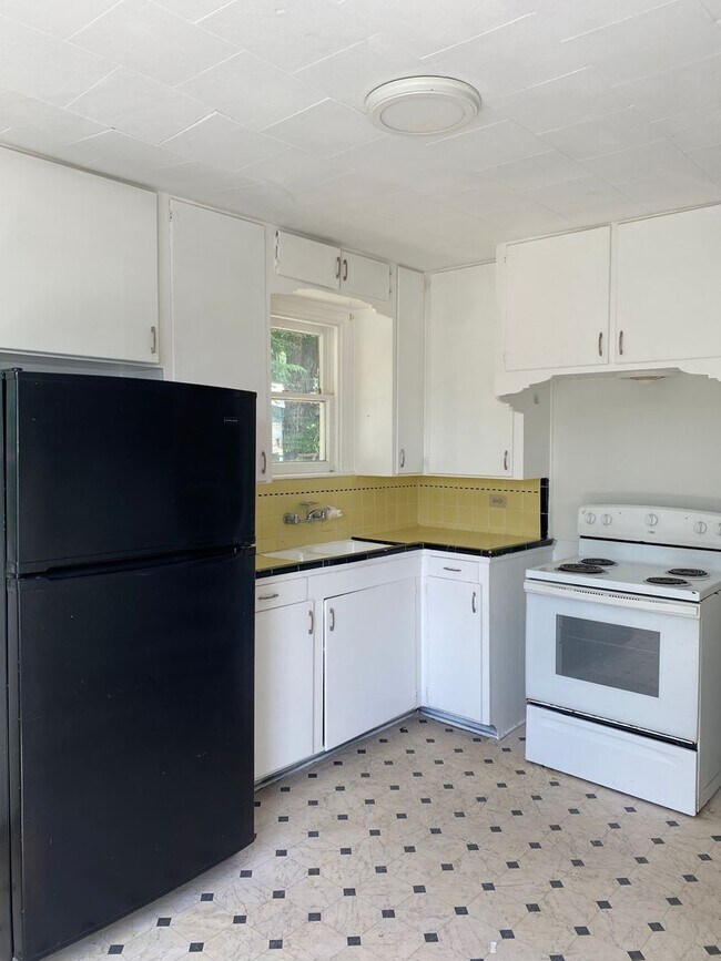 1811 Alametos San Antonio, TX 78201 photo 2
