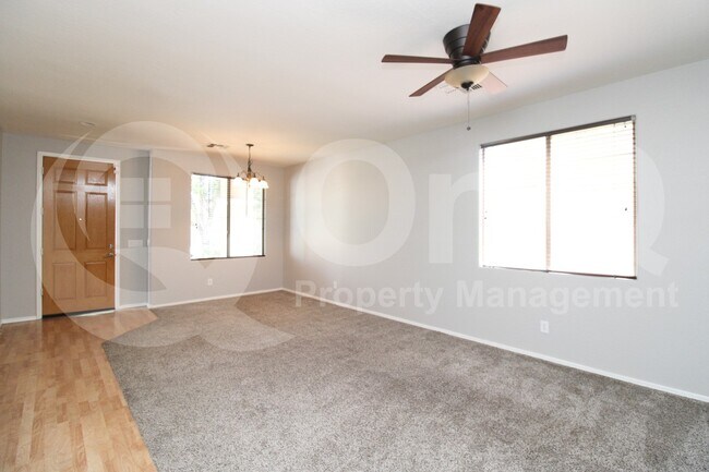1467 E Chestnut Ln Gilbert, AZ 85298 photo 5