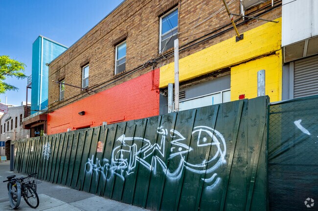 135 Kent Ave Brooklyn, NY 11249 photo 5