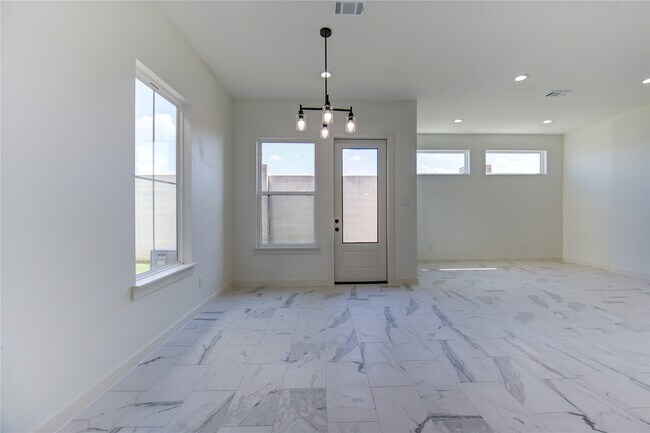 2912 El Fenice Lane, Houston, TX 77057 photo 5