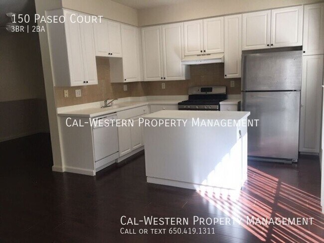 150 Paseo Ct Mountain View, CA 94043 photo 2