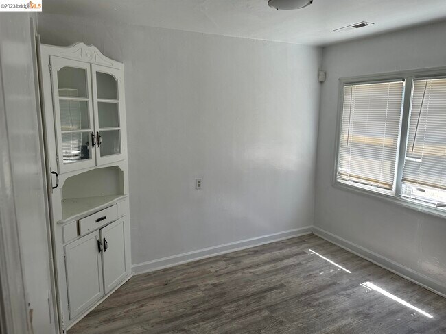 1210 Mesa Street, Concord, CA 94518 photo 4