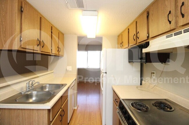 12123 W Bell Rd Surprise, AZ 85378 photo 4