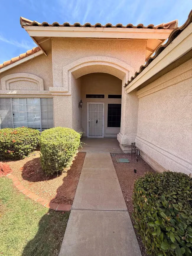 4556 E Charleston Ave Phoenix, AZ 85032 photo 2