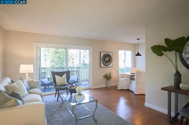 2728 Oak Rd Walnut Creek, CA 94597 photo 4
