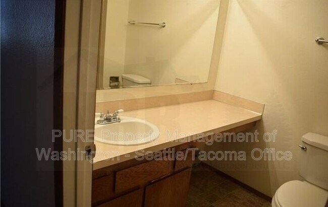 5031 S Orchard St Tacoma, WA 98467 photo 4