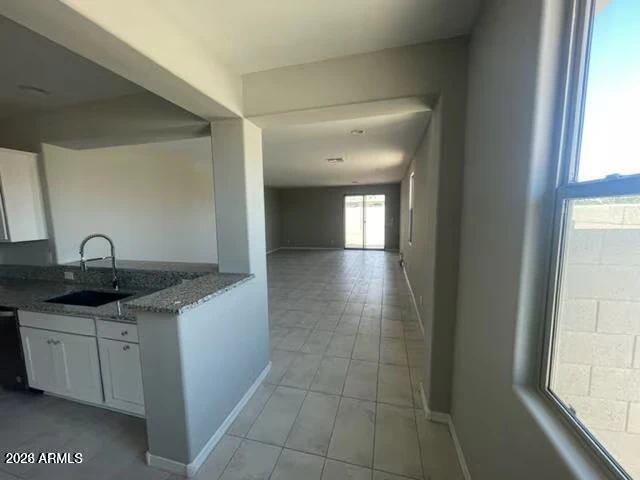 8746 W San Juan Ave Glendale, AZ 85305 photo 3