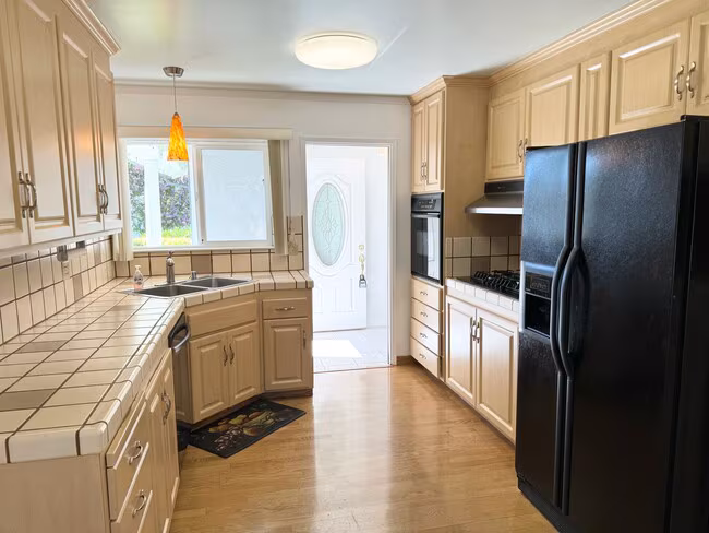 Great Shape Single Family Home in South Livermore photo 2
