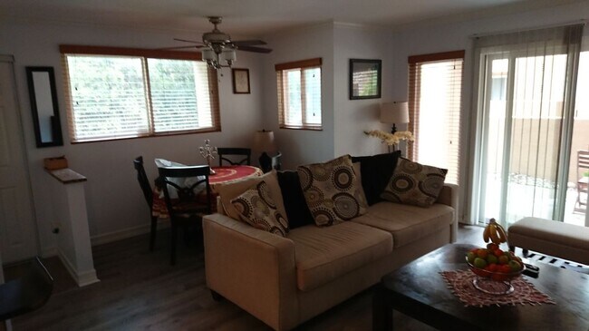 15363 Maturin Dr San Diego, CA 92127 photo 4