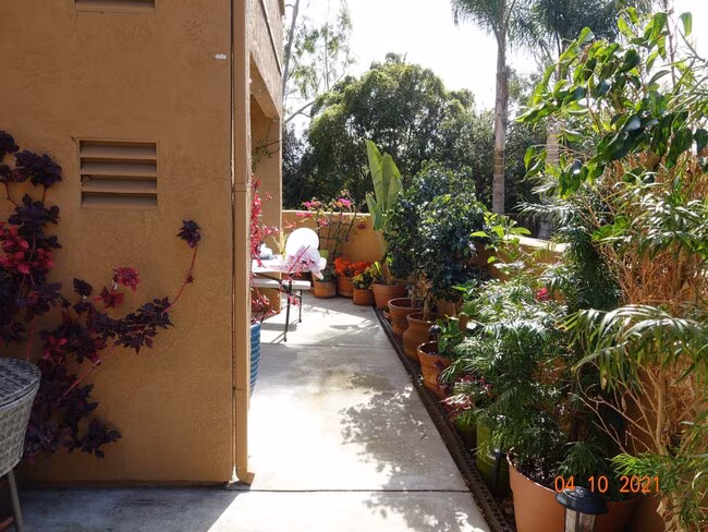 15363 Maturin Dr San Diego, CA 92127 photo 2