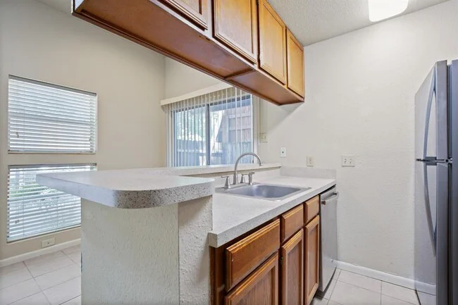 2311 Nueces St Austin, TX 78705 photo 3