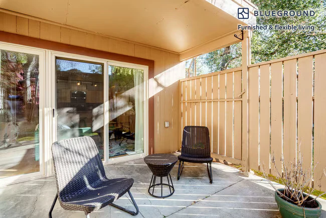 580 Channing Avenue, Palo Alto, CA 94301 photo 4