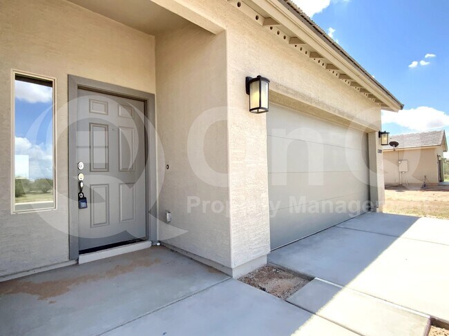 13089 Burma Rd Arizona City, AZ 85123 photo 5