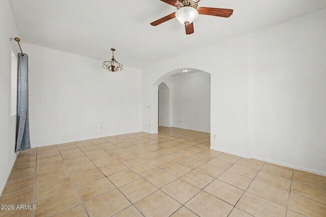 13271 W Clarendon Ave Litchfield Park, AZ 85340 photo 2