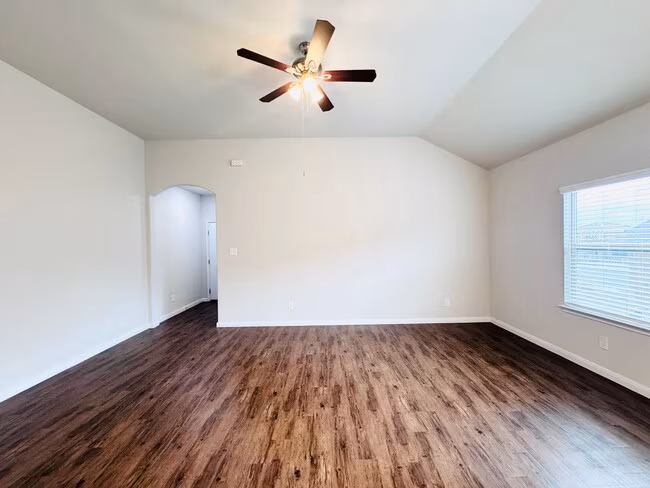 10019 Westover Bluff San Antonio, TX 78251 photo 2