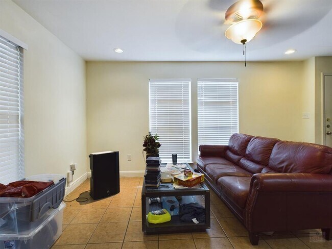500 E 48th St Austin, TX 78751 photo 5