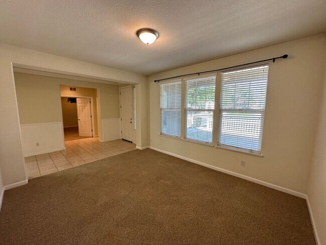 Beautiful 5 Bedroom, 3 Bath Mountain House Home photo 5