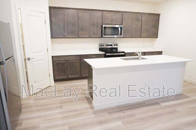 4023 N Ghost Hollow way photo 4