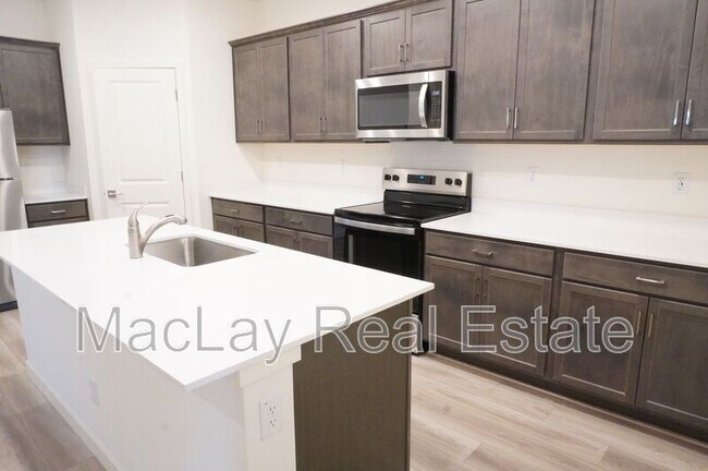 4023 N Ghost Hollow way photo 3