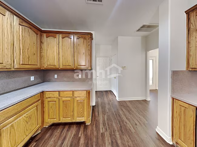 5626 Chimney Rock Drive, Arlington, TX 76017 photo 5