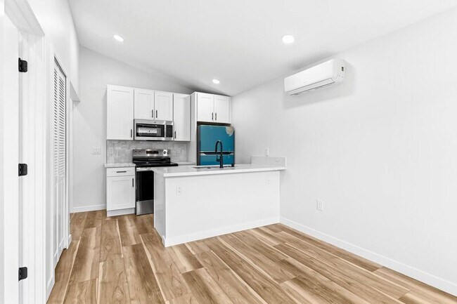 4163 39th St San Diego, CA 92105 photo 3