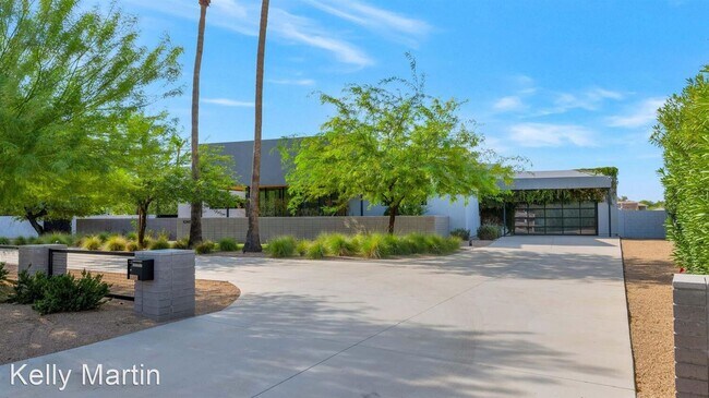 10195 E Cactus Rd Scottsdale, AZ 85260 photo 4