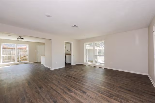3209 Millmar Dr Dallas, TX 75228 photo 5