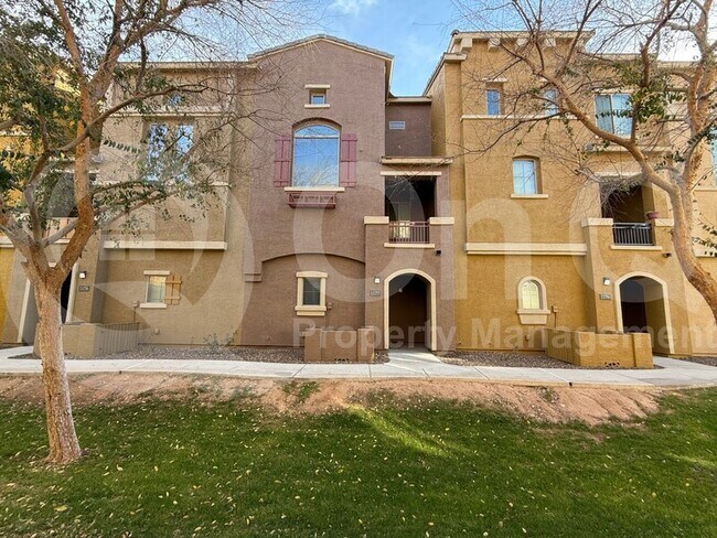 900 S 94th St Chandler, AZ 85224 photo 2