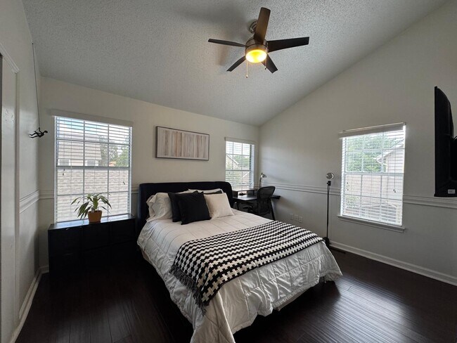 22 Cross Cyn San Antonio, TX 78247 photo 4