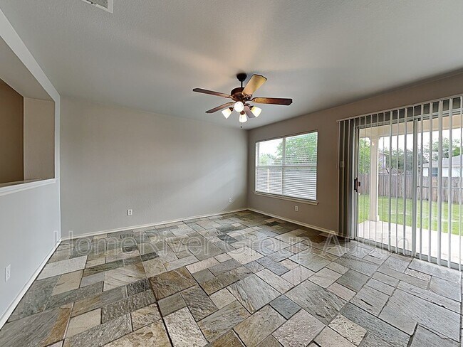 708 Encanto Dr Leander, TX 78641 photo 2