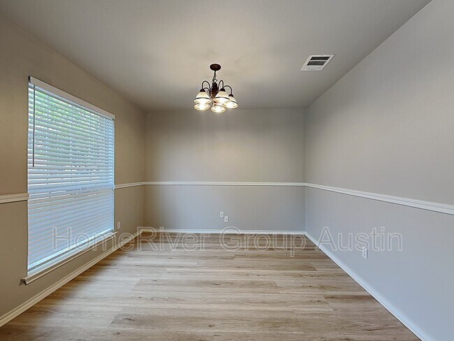 708 Encanto Dr Leander, TX 78641 photo 5