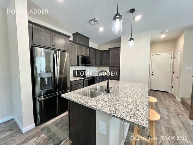 779 E Doral Ave Gilbert, AZ 85297 photo 4
