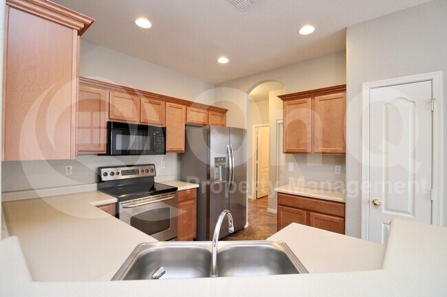 3660 East Derringer Way, Gilbert, AZ 85297 photo 3