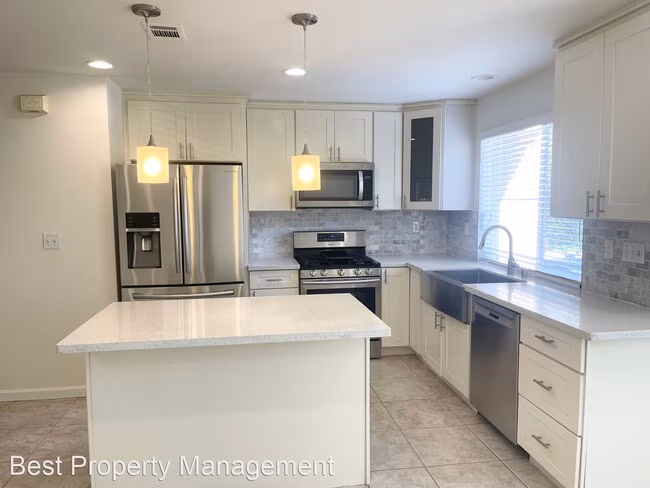 4748 Central Parkway, Dublin, CA 94568 photo 2